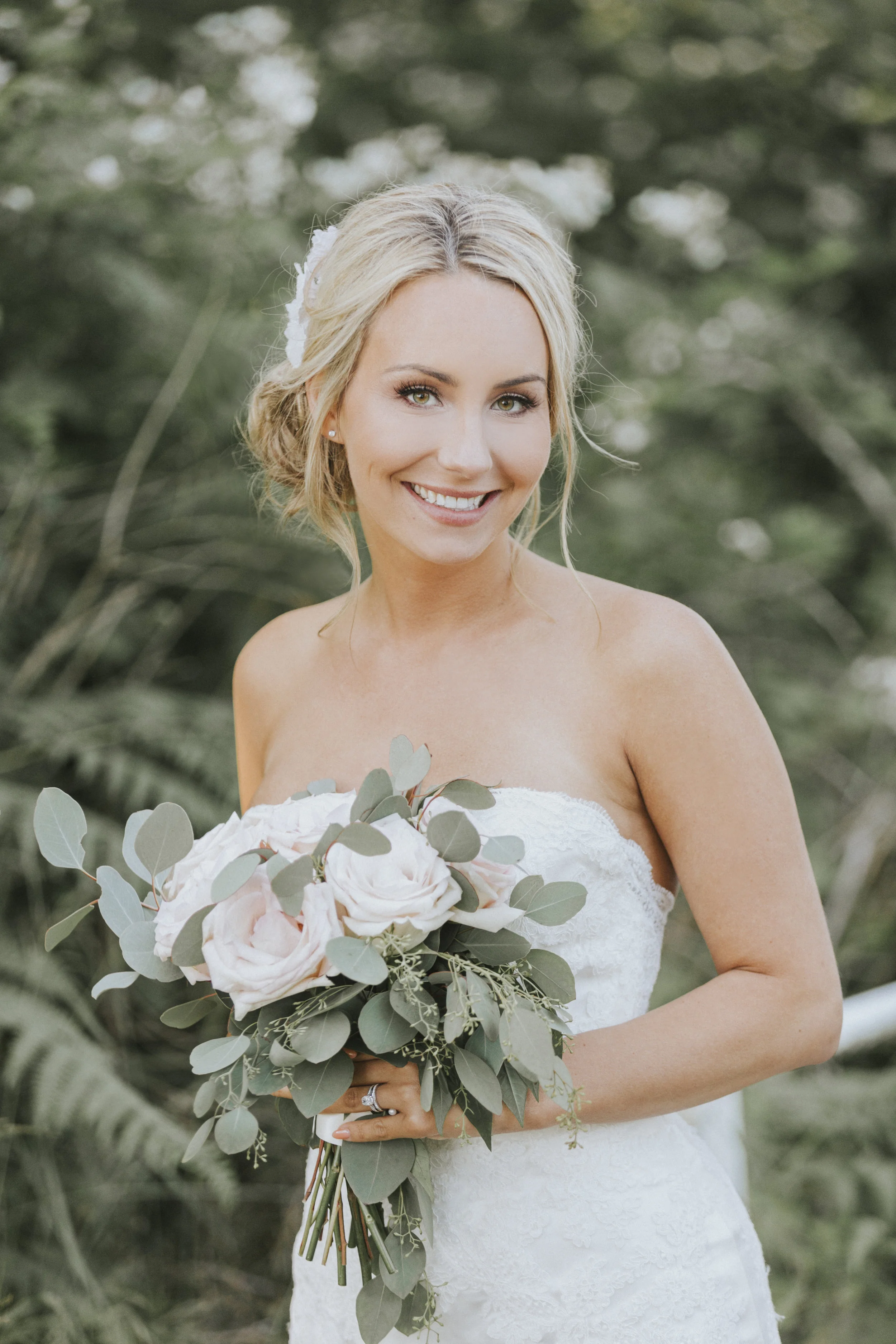 Nicki, Bride