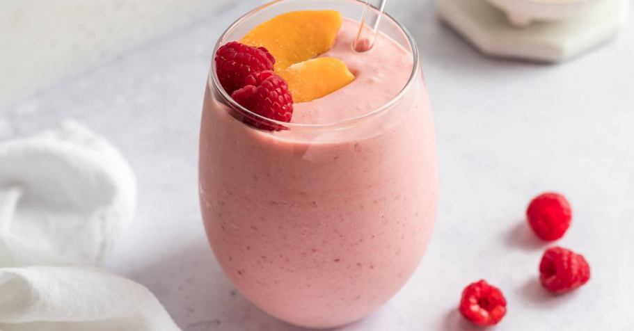 Peach Raspberry Smoothie.png