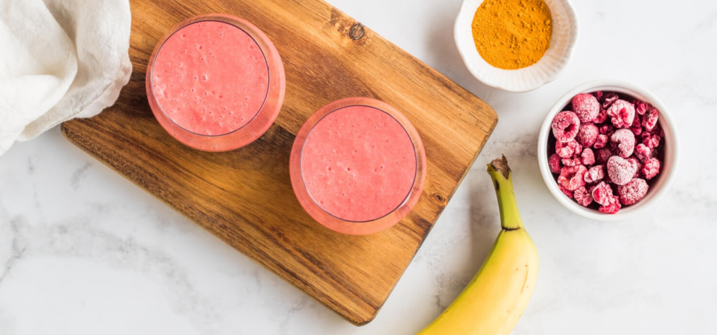 Raspberry Turmeric Collagen Shake.png
