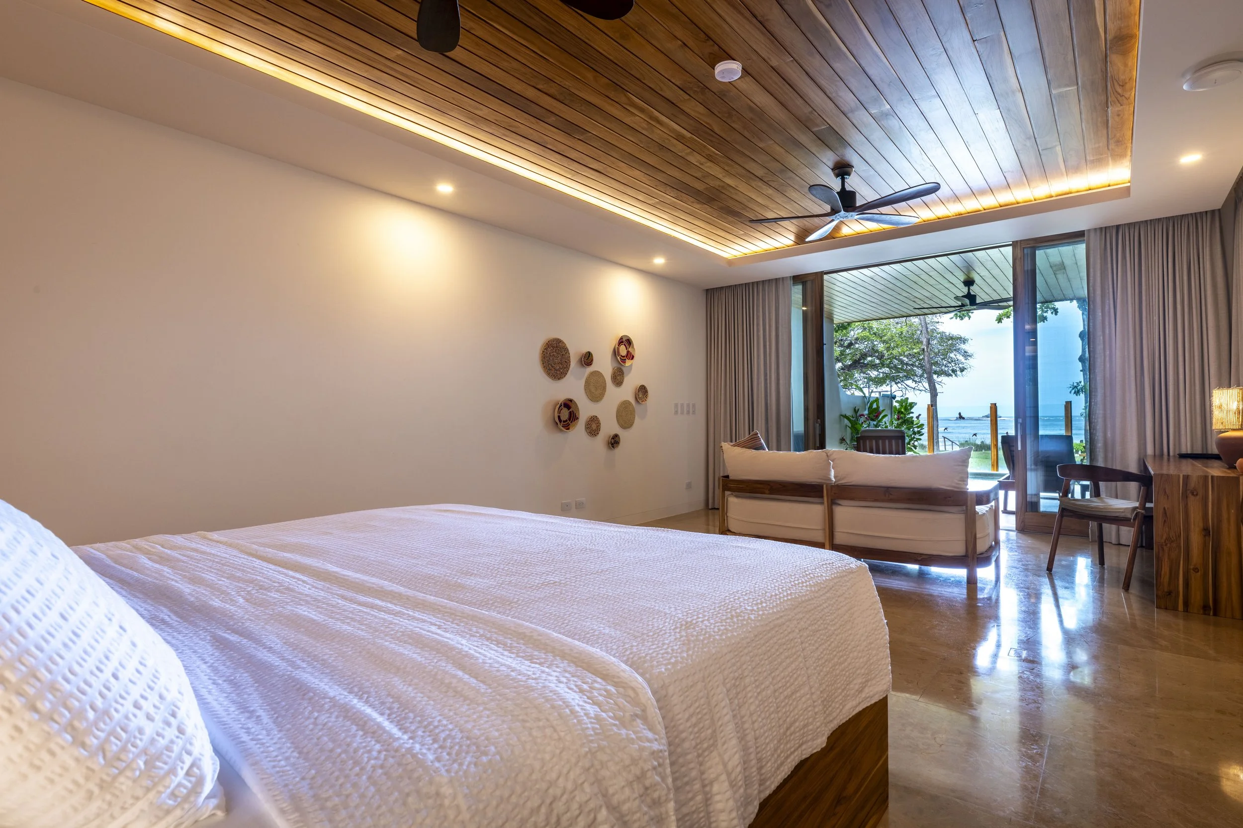 Beachfront Suite Terrace_7.jpg