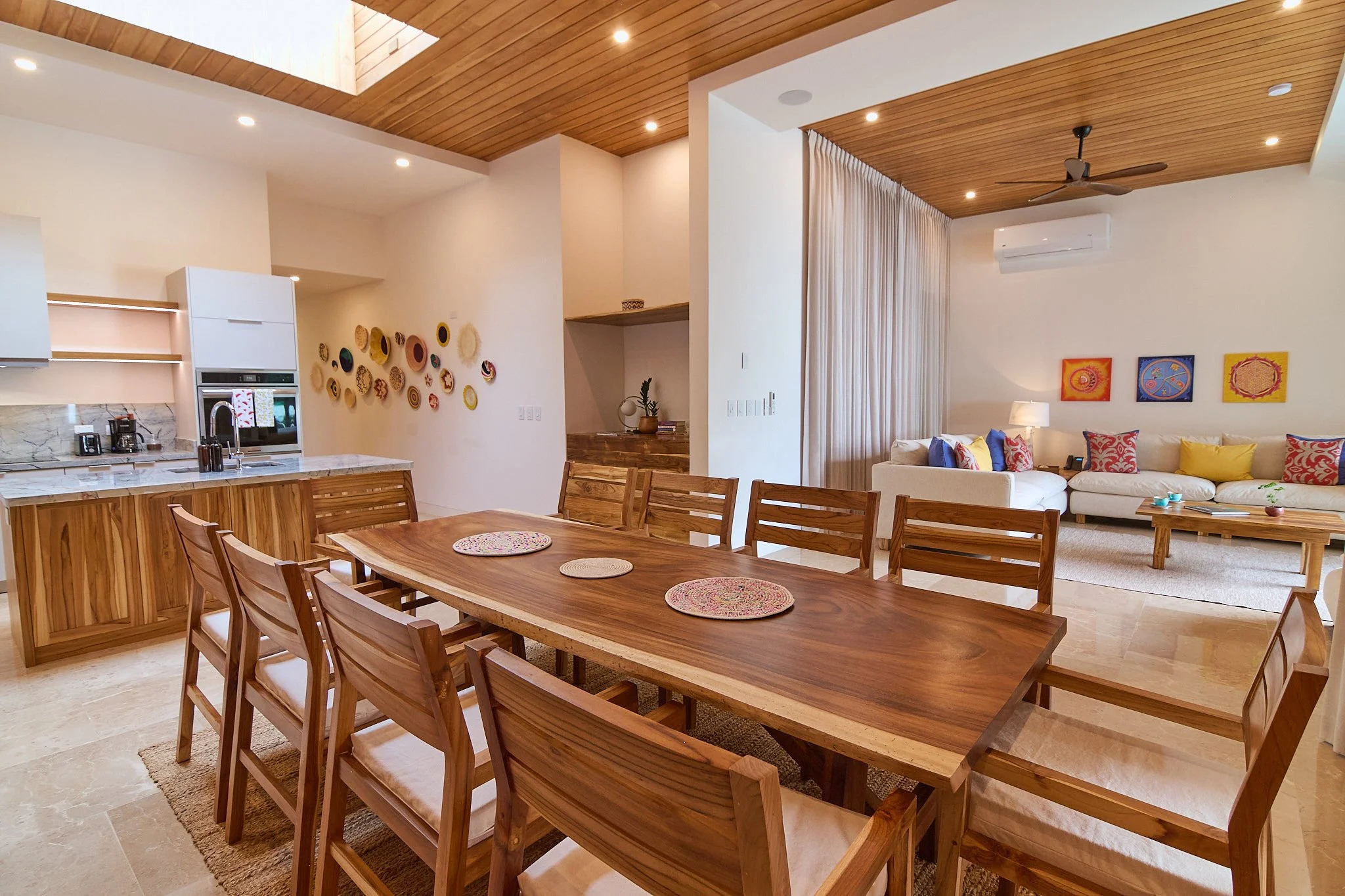 beachfront master suite 05.jpg