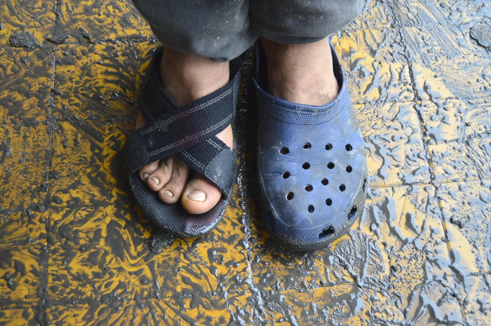 Women interviewed by Human Rights Watch in Moria Camp said that toilets and showers are unsafe, unsanitary, unhygienic and inaccessible to people with disabilities. [Source]