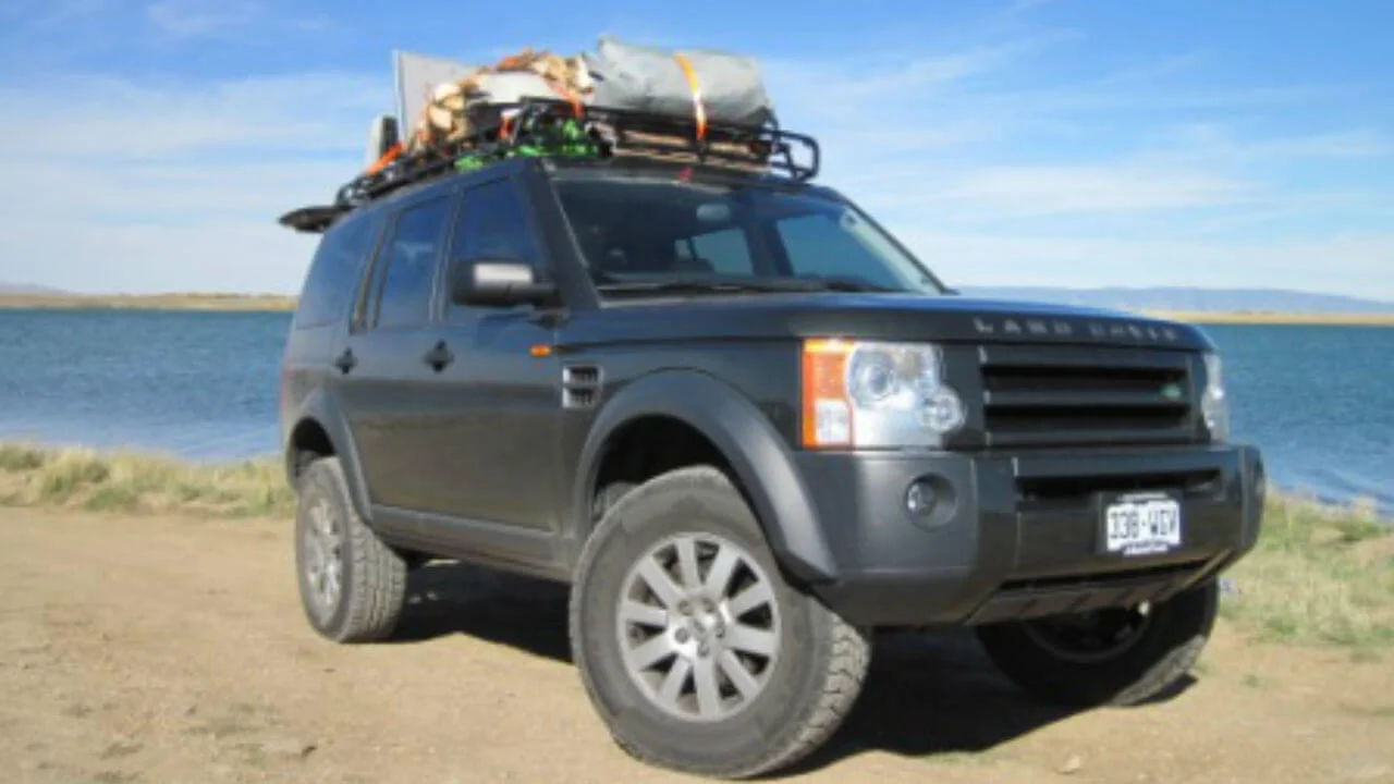 Land Rover LR3 and LR4 Roof Racks and Accessories — Voyager Racks