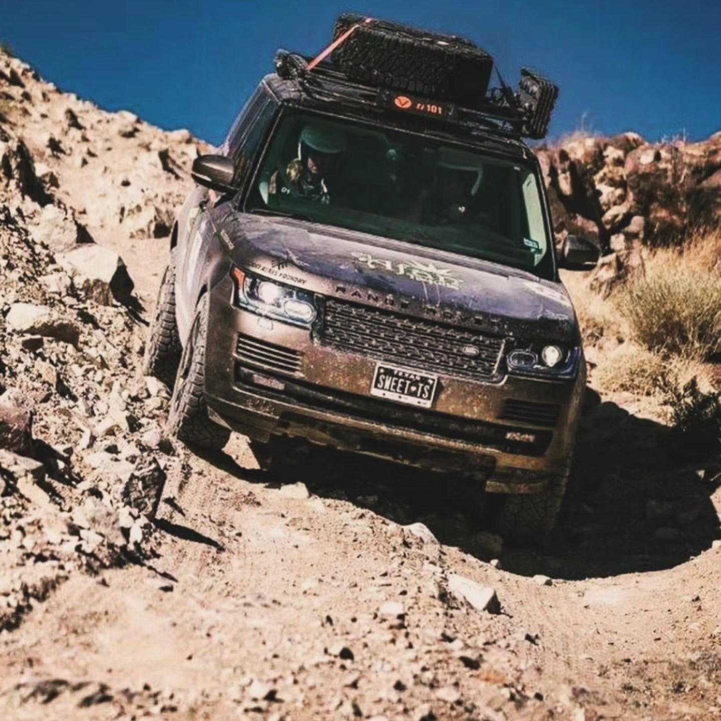 VOYAGER&reg; - Racks for your Land Rover.  Rally Tested, Shop Preferred.  #voyagerracks #rangerover #L405 #rangeroversport #landroverlife #rangie #solihill #supercharged #landrover