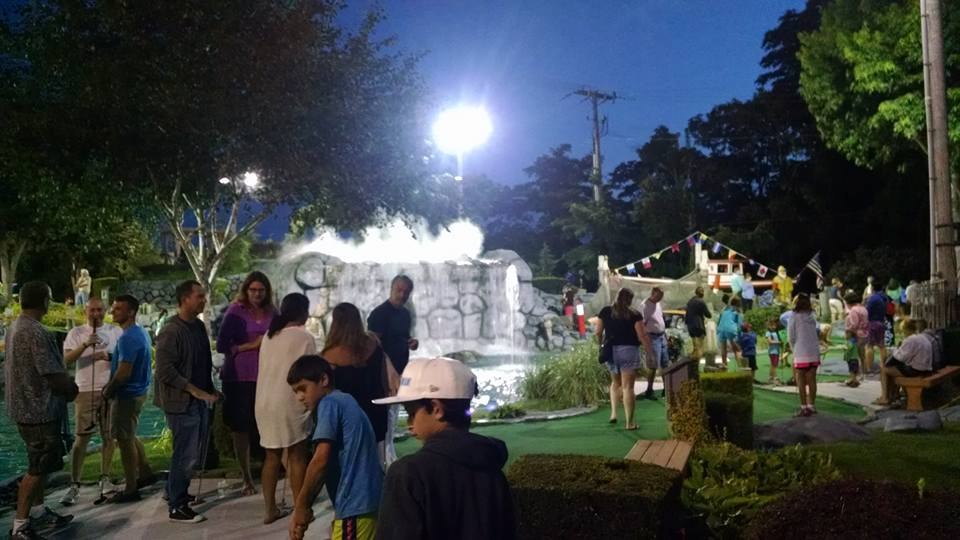 golf at night with lots of people.jpg