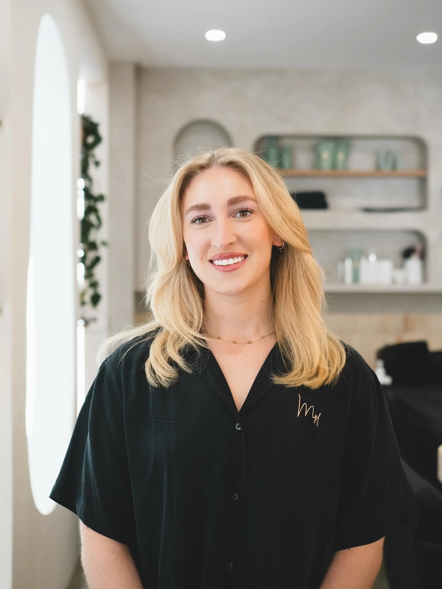 MEET ROSE 🕺
My name is Rose and I&rsquo;ve been in the industry for 9.5 years.

Coffee order ☕️
Iced latte on almond milk on a hot day 
Cappuccino on almond milk on a cold day

A Product you can&rsquo;t live without?
Mine would have to be Satin oil 