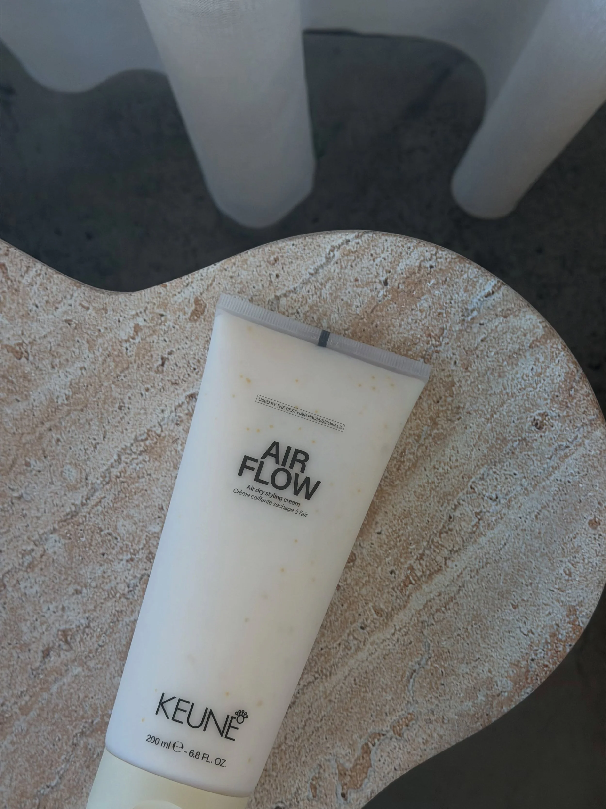 Air Flow is going straight in our beach bag!

Summer is coming &amp; Air Flow will be your new best friend to enhance your natural texture for an effortless, air dried style. 

48 hours of frizz control with UV protection!