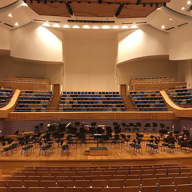 In half an hour concert in this wonderful new hall! Walton &ldquo;Hamlet and Ophelia&rdquo;, Debussy &ldquo;Fantaisie&rdquo; and Sibelius 2nd Symphony with the amazing Orquestra Filarmonica de Minas Gerais and Ronaldo Rolim at the piano! This week wa