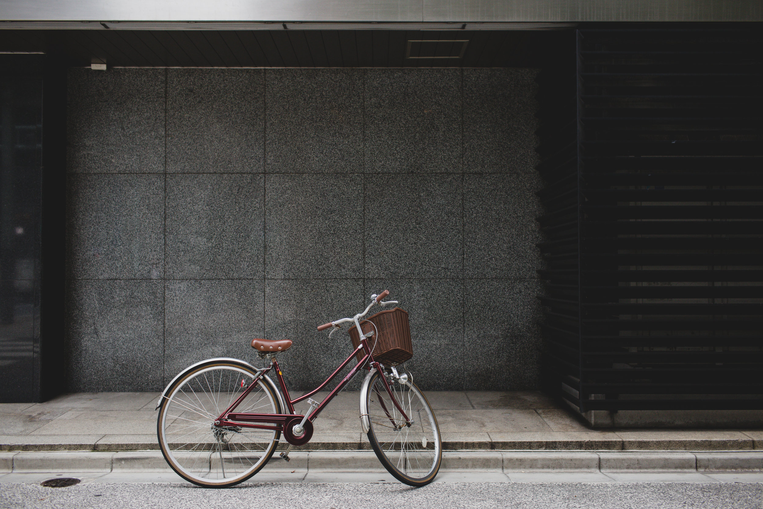  no one locks up their bikes in Tokyo 
