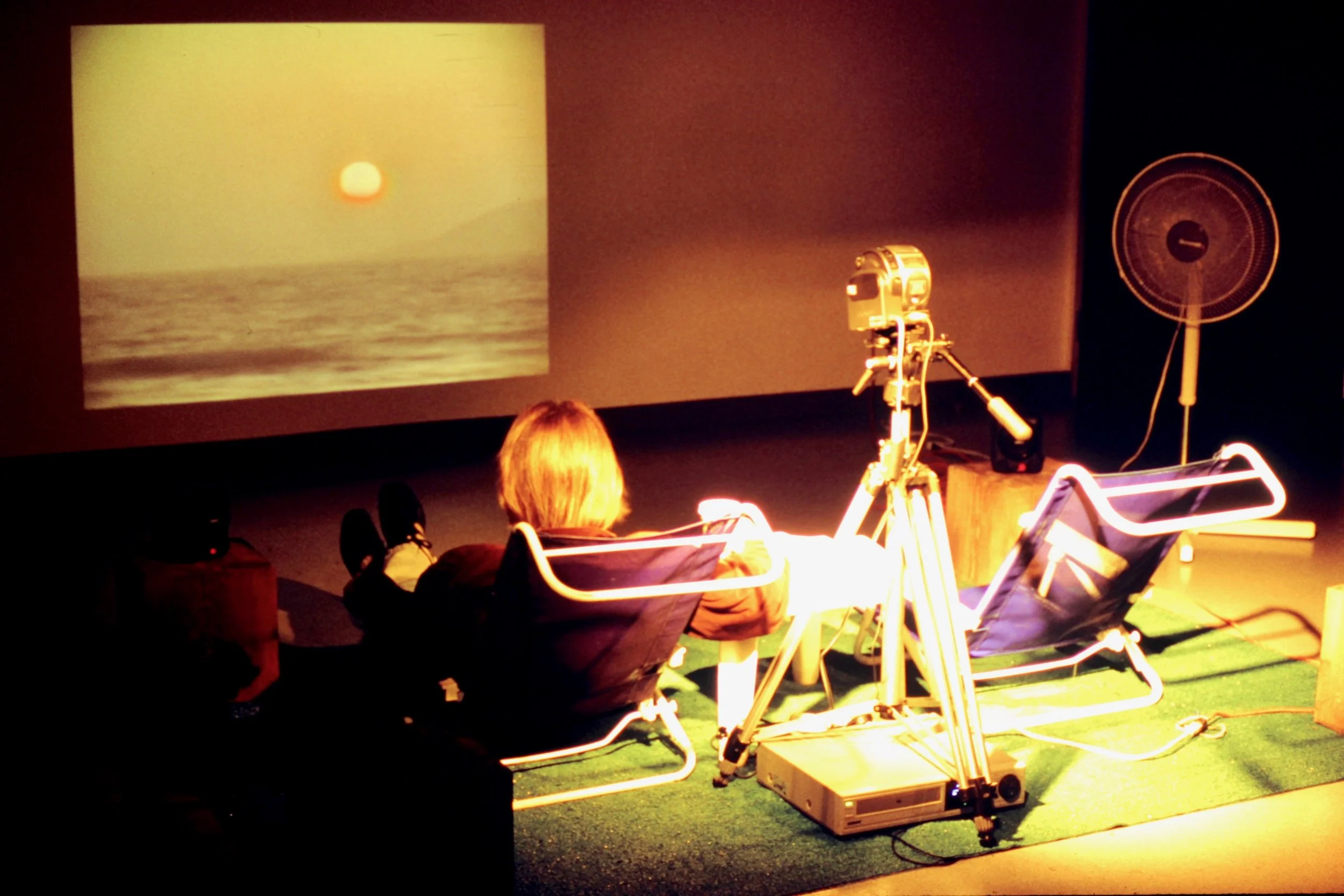  15 mns looped sunset (1998) 