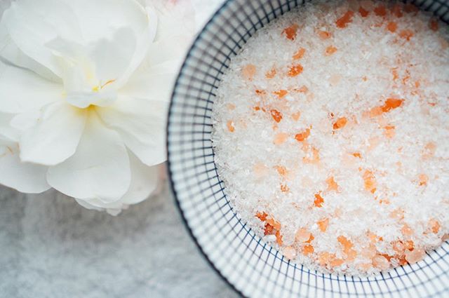 the5thelement luxurious ocean bath salts #the5thelement #oceanbathsalts #naturalskin #skincare #bathsalts #natural #roseoil