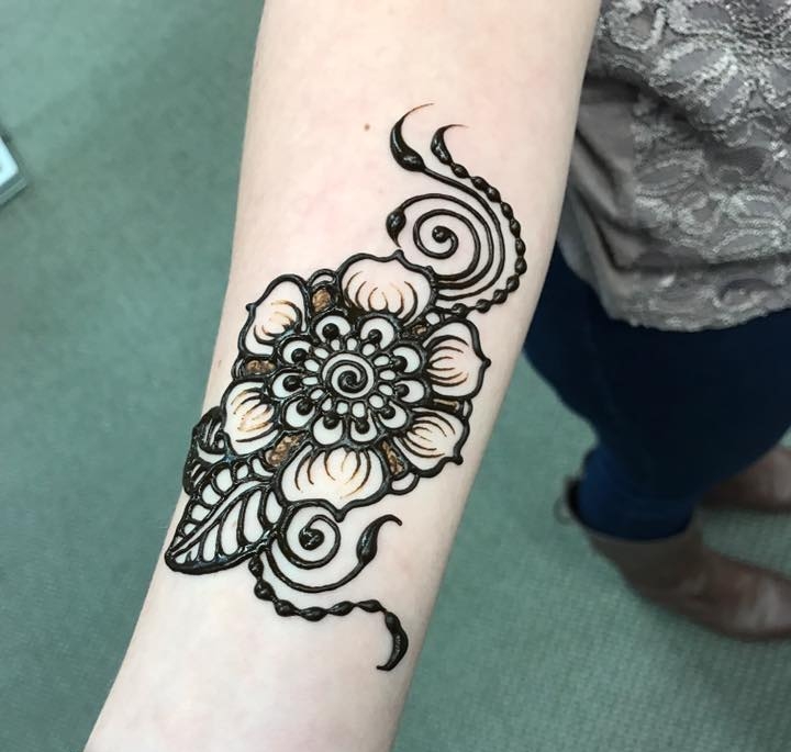 Henna Tattoo flower.jpg