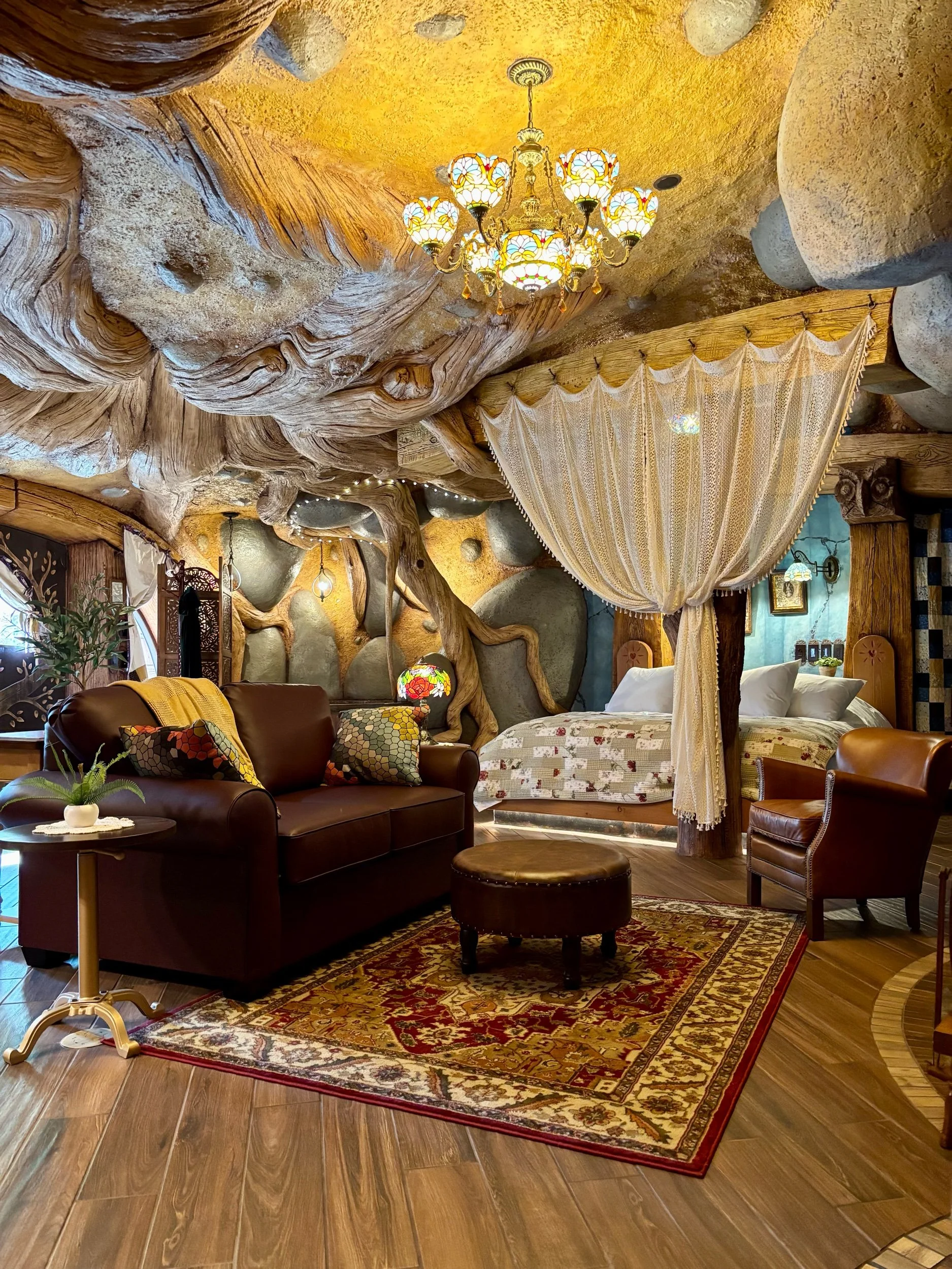 Under Hill Living Room.jpeg