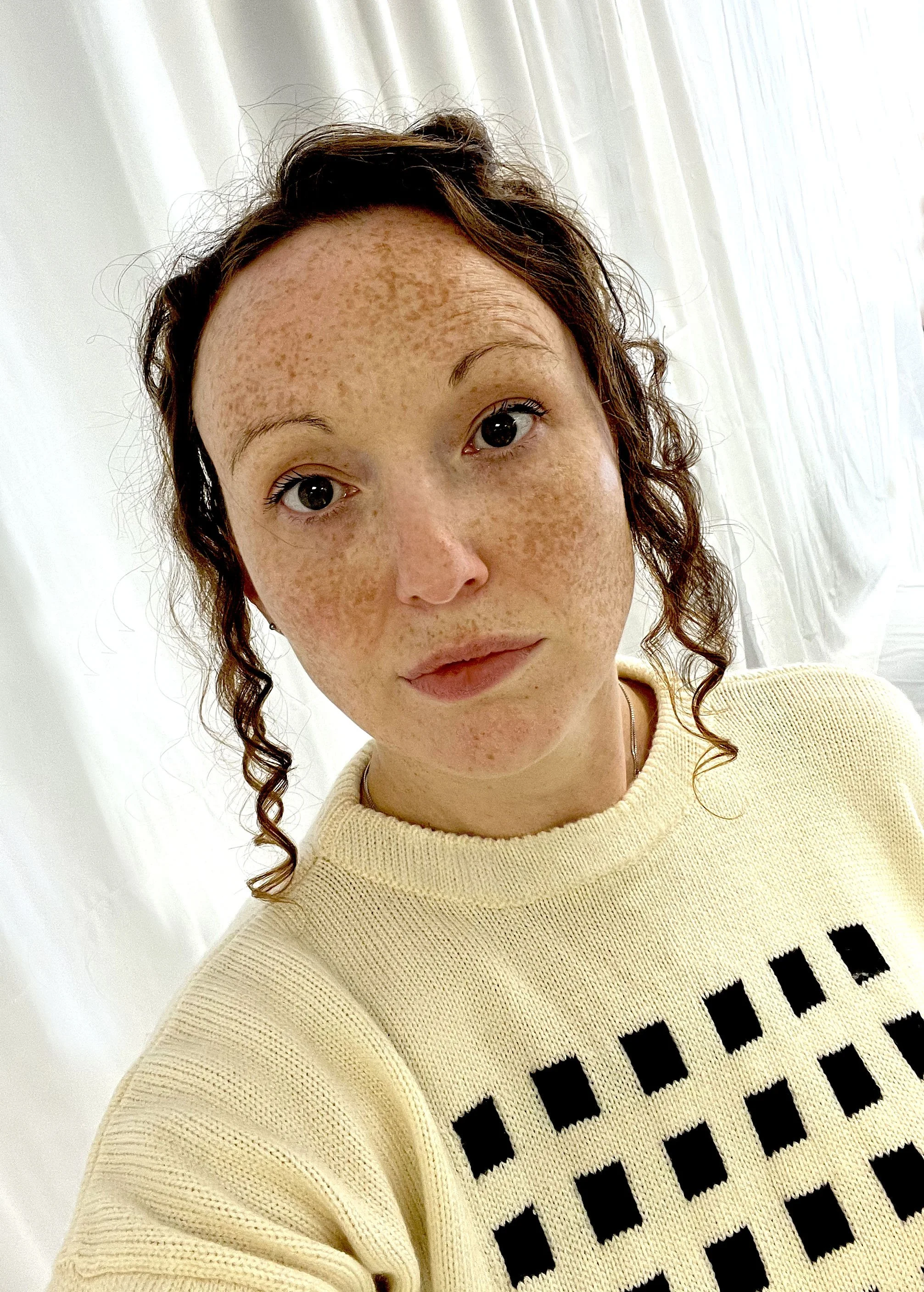 Kirsty Hill House head shot no rib.jpg