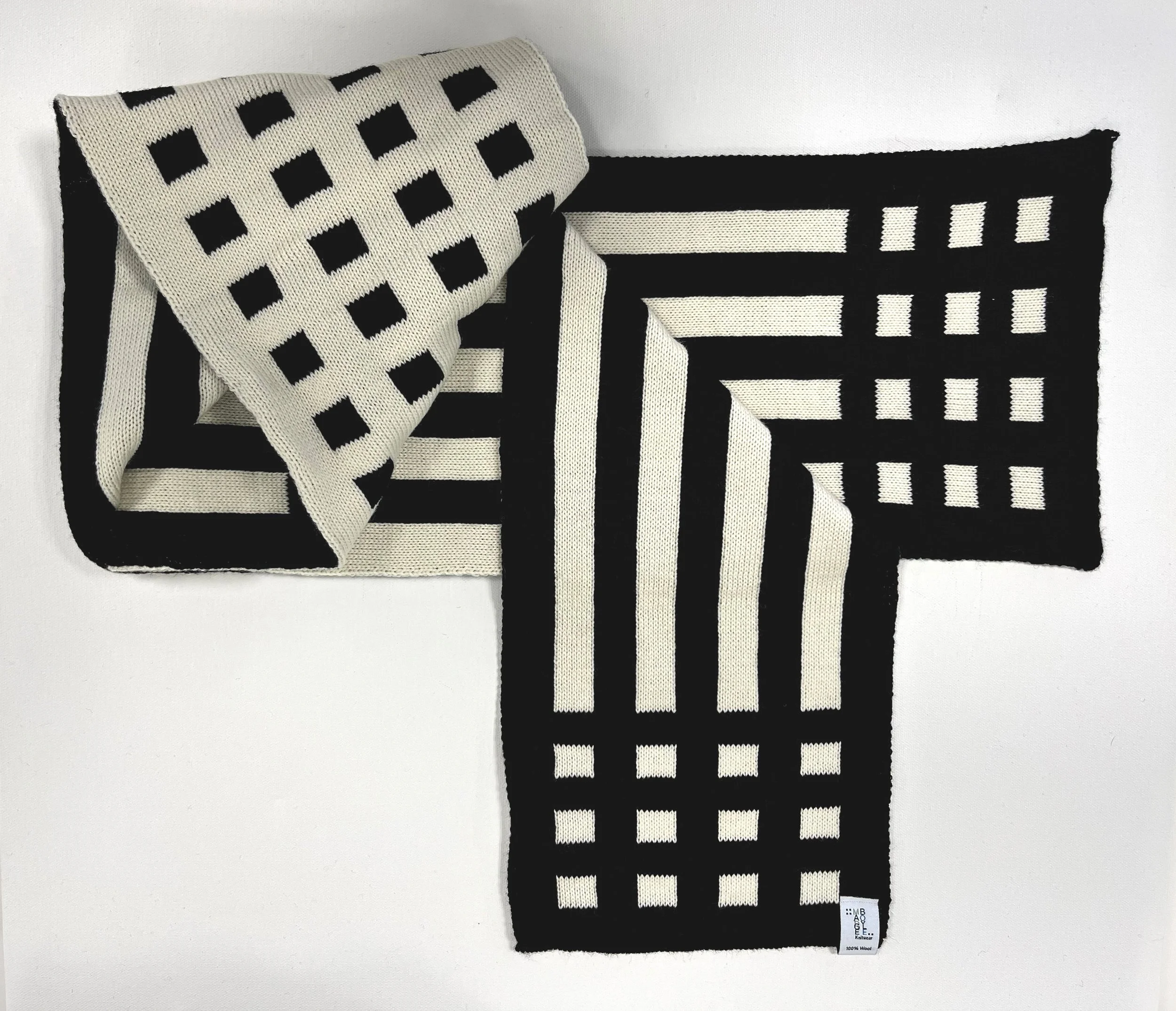 Hill House Scarf SC1F.jpg