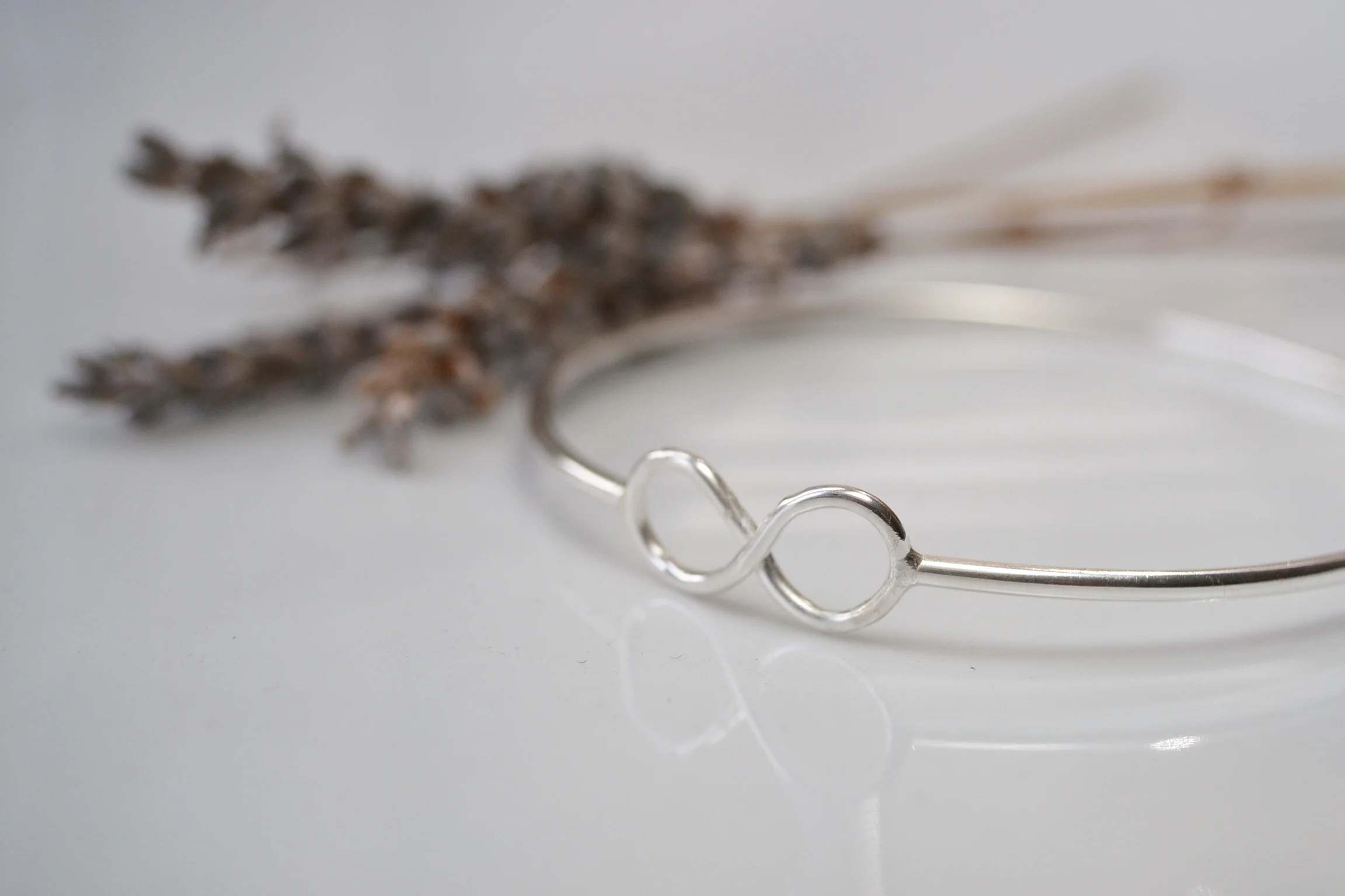 infinity bangle2.jpg