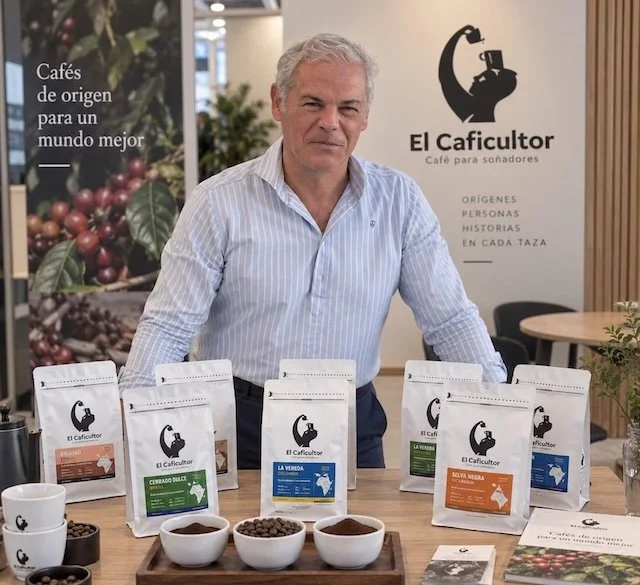 AuraVeo technology launch with El Caficultor turns coffee packaging into direct subscription channel