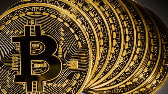 Alza accepts Bitcoin, rolls out ATMs