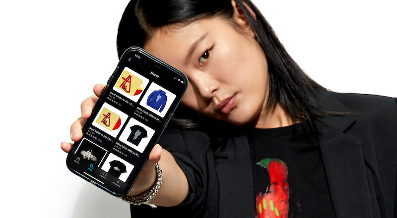 Amazon Music adds artist merchandise to mobile app