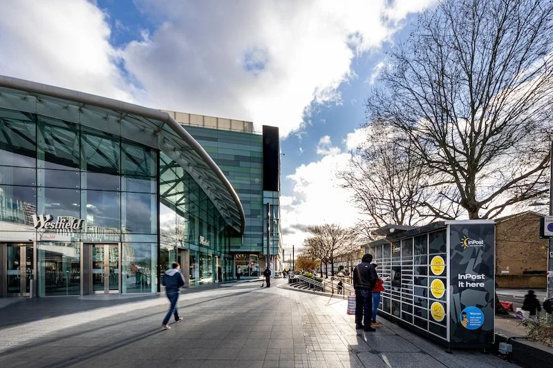  Westfield adds InPost parcel lockers to London shopping centres