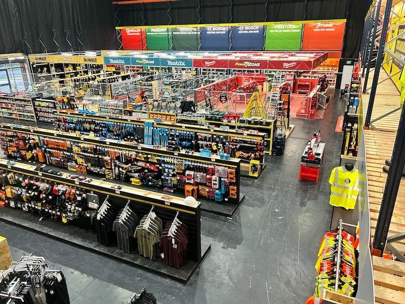 Independent retailer ITS taps into new shopping experience with integration of store into its DC