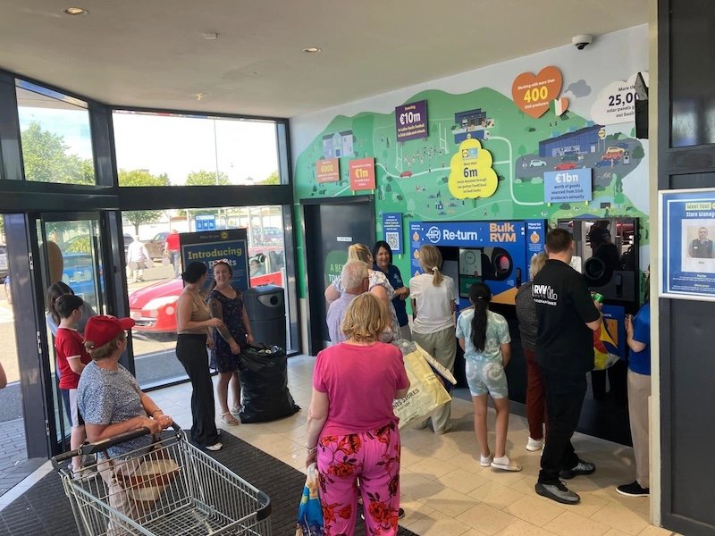 Lidl Ireland launches in-store bulk feed reverse vending machine as part of Re-turn scheme