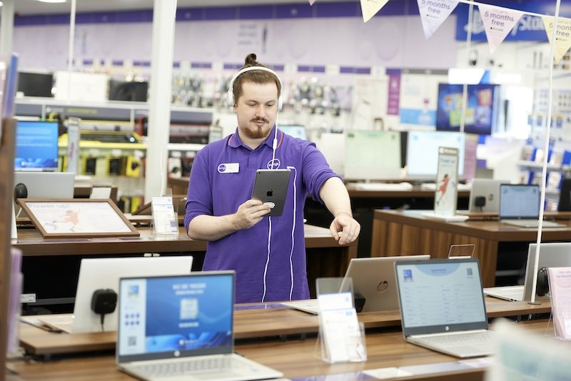 Passing the AI driven CX baton: our most read retail technology articles from last week