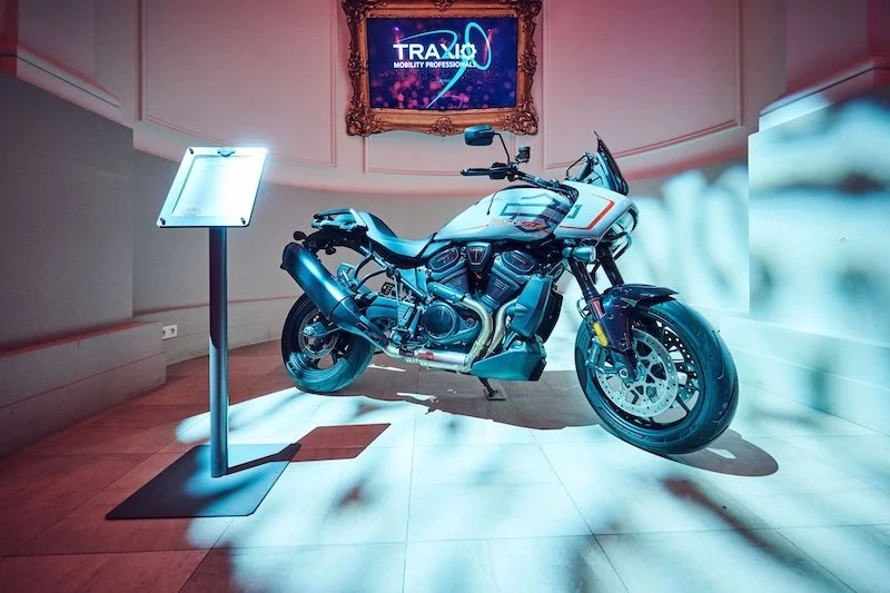 Traxlo brings gig worker platform to UK to help grocery retailers with workforce management