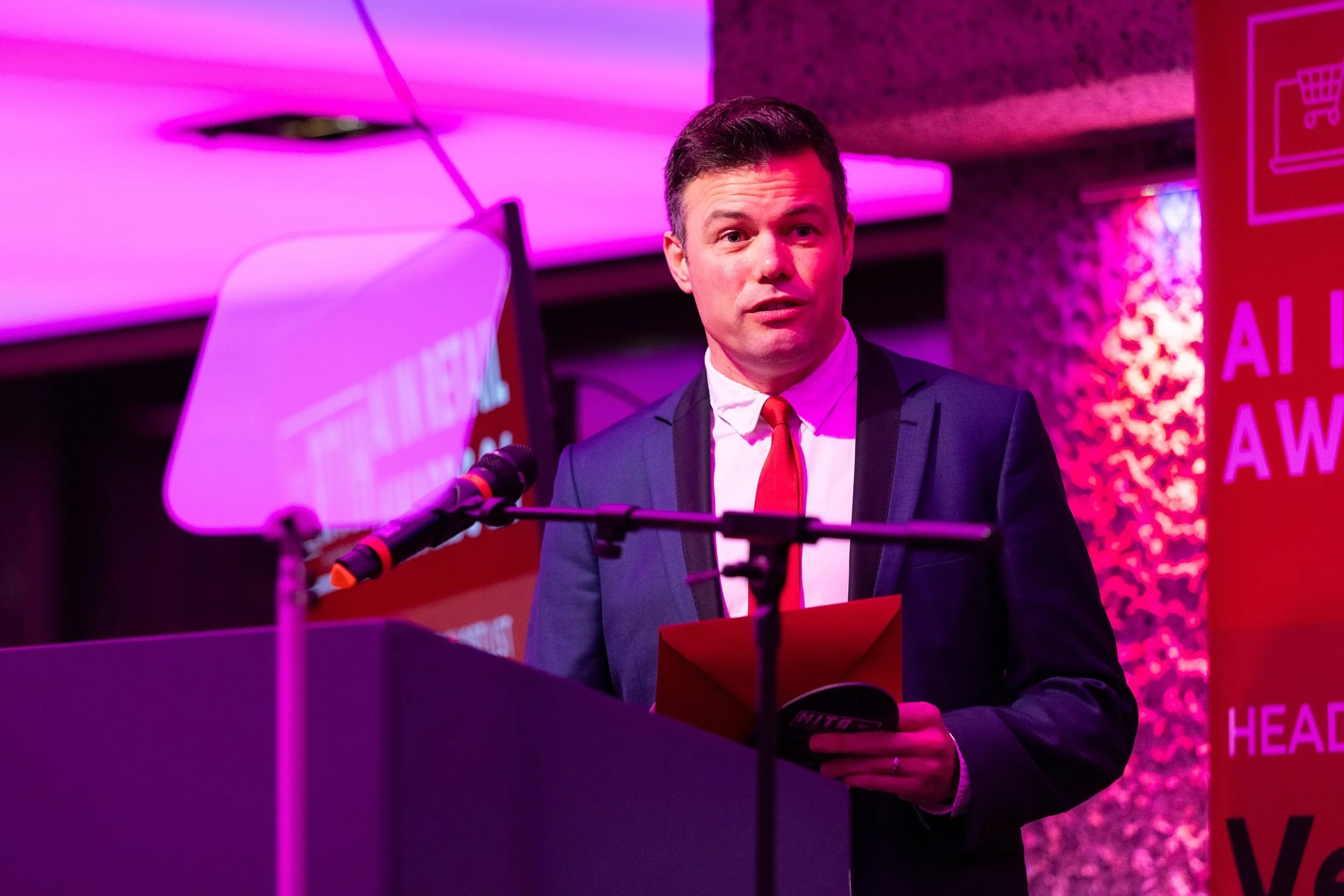 Toby Pickard.jpg (Copy)