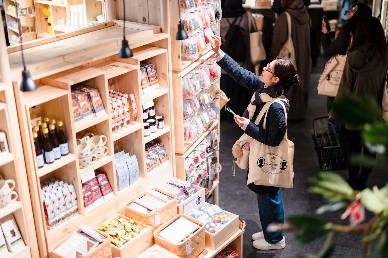 Binning barcodes and embracing live commerce: the stand out retail technology plays from April