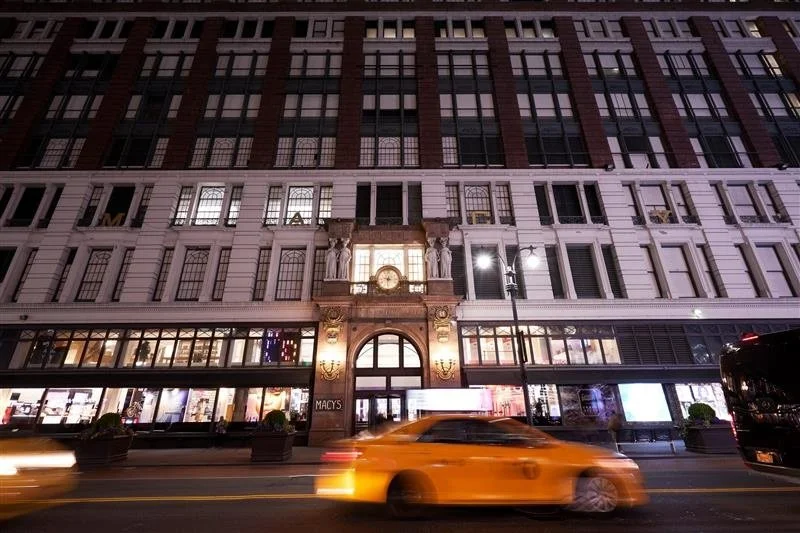 Tiffany &amp; Co. veteran heads to Macy's for Principal, Customer Experience - Omnichannel role