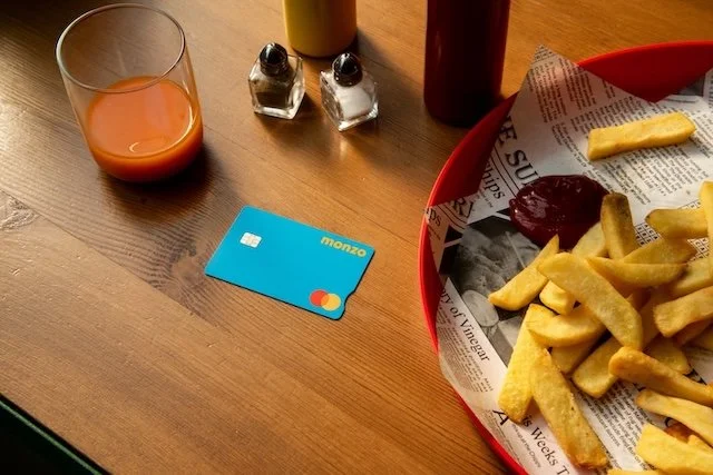 Many consumers want cash and cashless payment options despite declining use of notes and coins