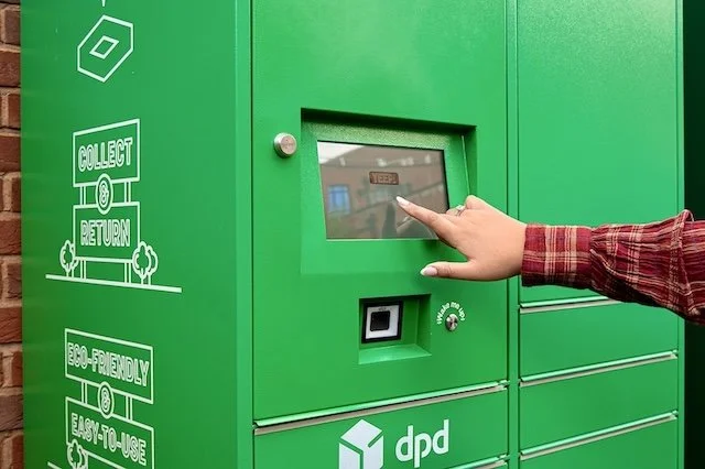 YEEP! hits 4,000 parcel lockers milestone as it gears up to roll-out new touchscreen technology 