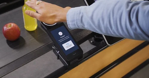How retailers are adapting to the rise of contactless payments — Retail ...