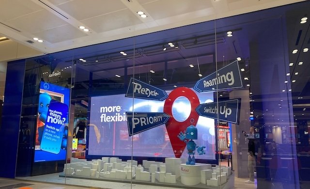 Virgin Media O2 showcases the latest technology as it opens flagship store in Westfield, Stratford City