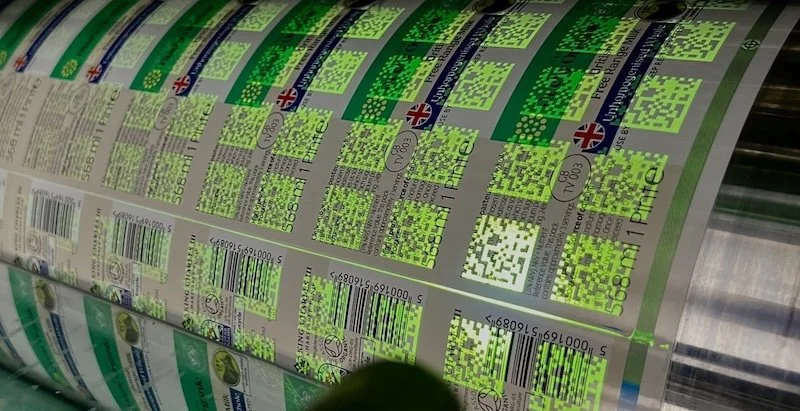 Polytag, Saica Flex, and Paragon shake hands on waste journey traceability partnership