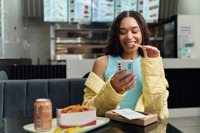 EE taps Tech Thrifters movement with refurbished iPhone and Samsung smartphones range