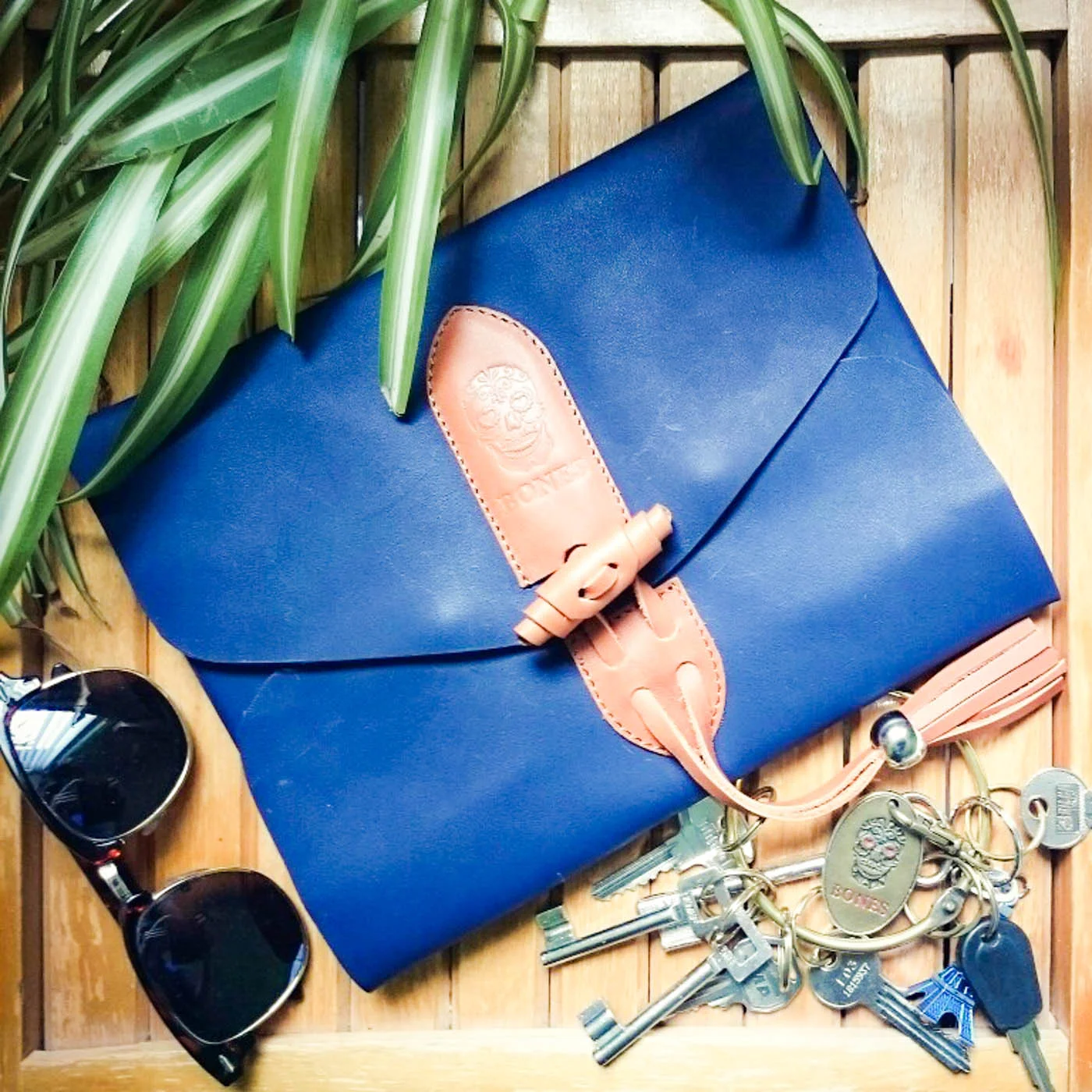 bones-artisan-tablet-sleeve.jpg