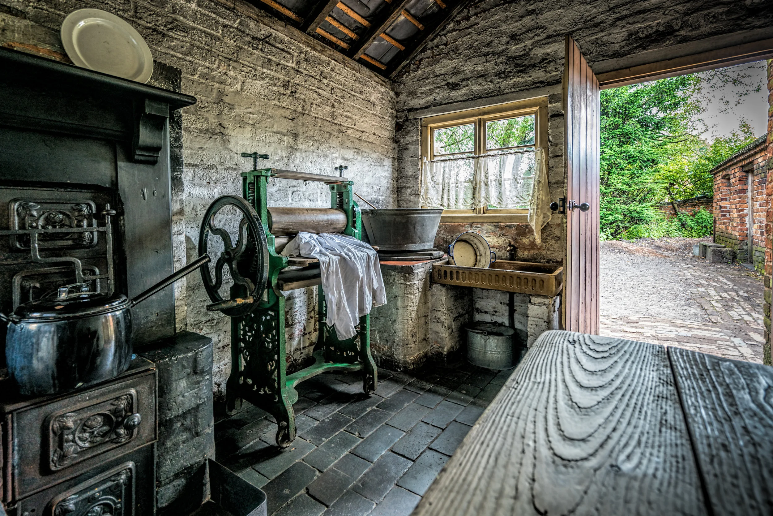 Washroom from the Olden Days.jpg