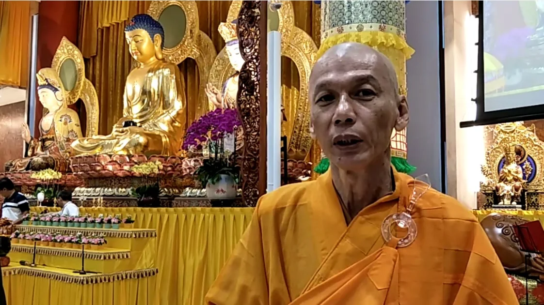 吉祥宝聚寺值逢国庆佳节   皈依三宝