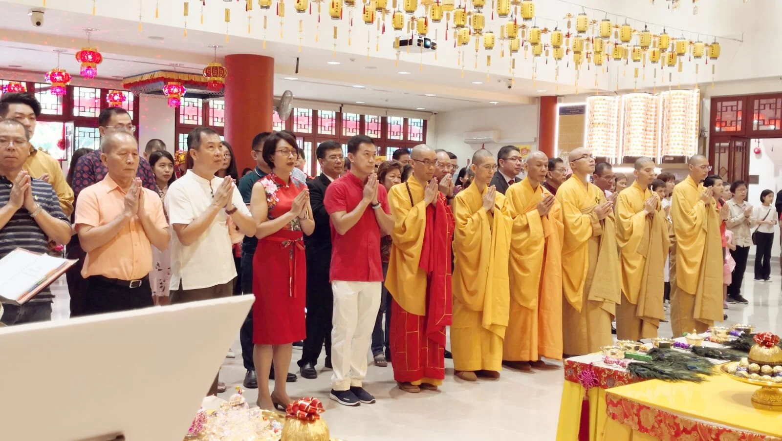 Thank you Dr Lim Wee Kiak, MP for Sembawang GRC, for his visit and caring advice