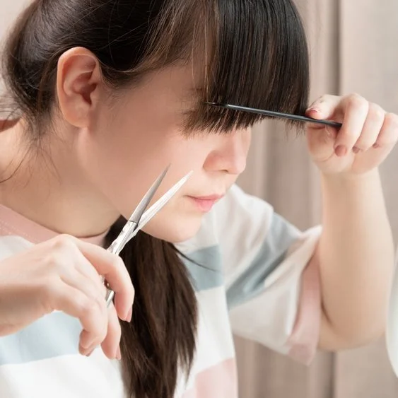 【 Going for Refuge to the Three Jewels 皈依 】be your own barber  当自己的理发师