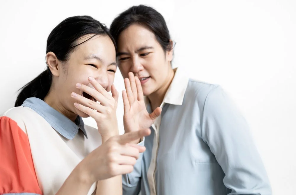 【 Going for Refuge to the Three Jewels 皈依 】do not revile or despise symbols (part of the robes) 不要讥毁沙门相