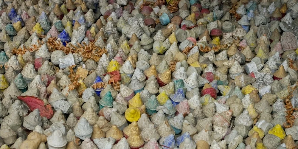 【 Going for Refuge to the Three Jewels 皈依 】 Offerings to stupas 供养塔