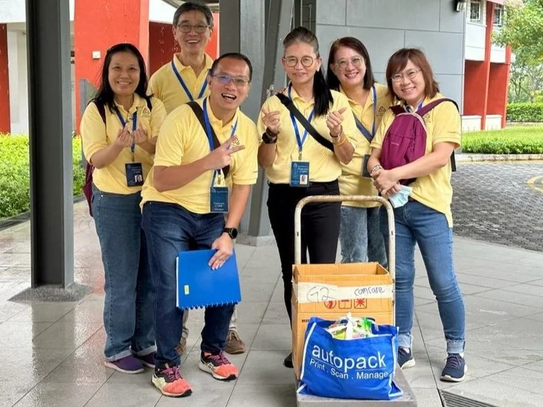 Distributing of Goodie Bags