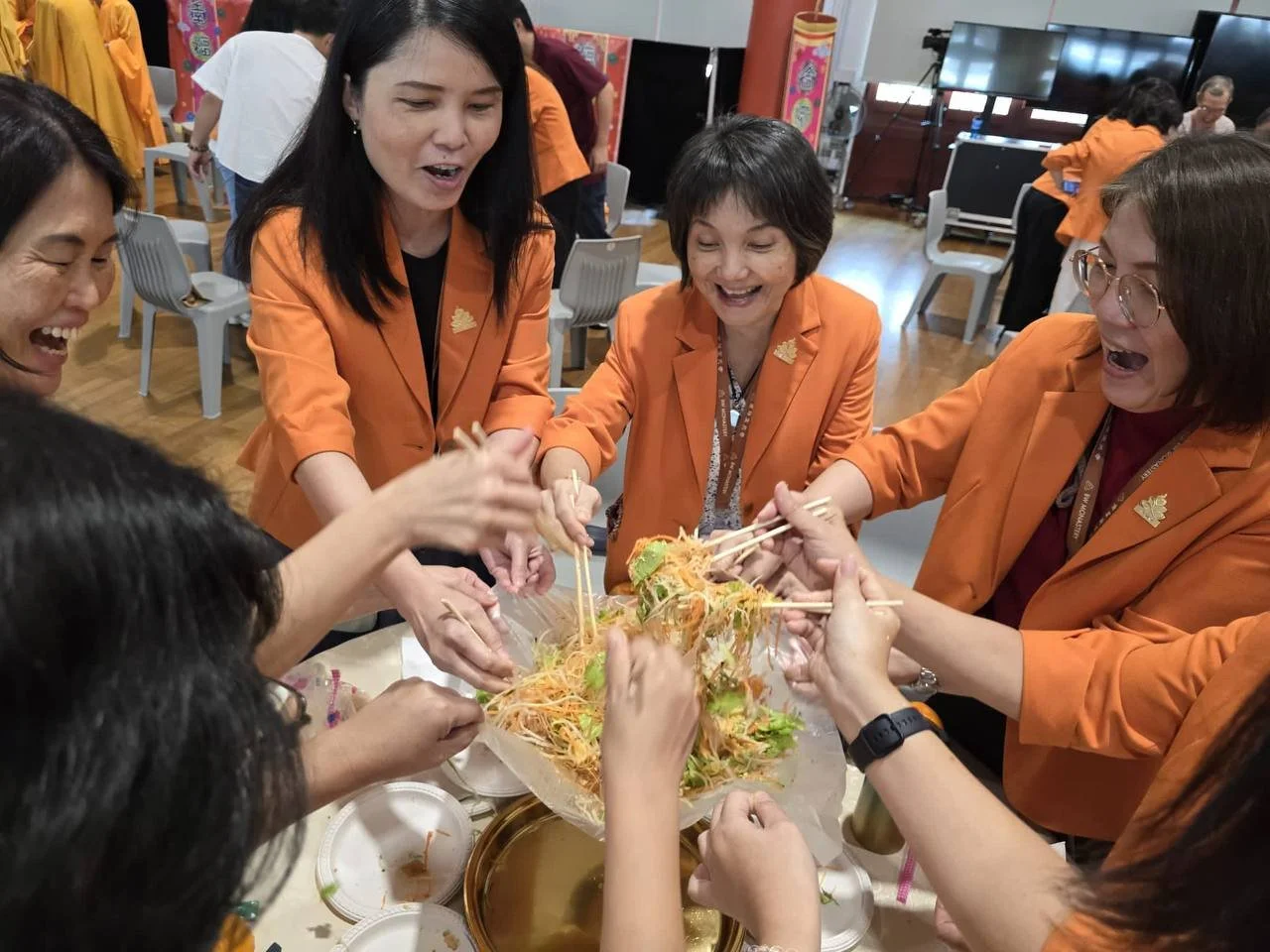Full-time Staffs Celebrate Lunar New Year