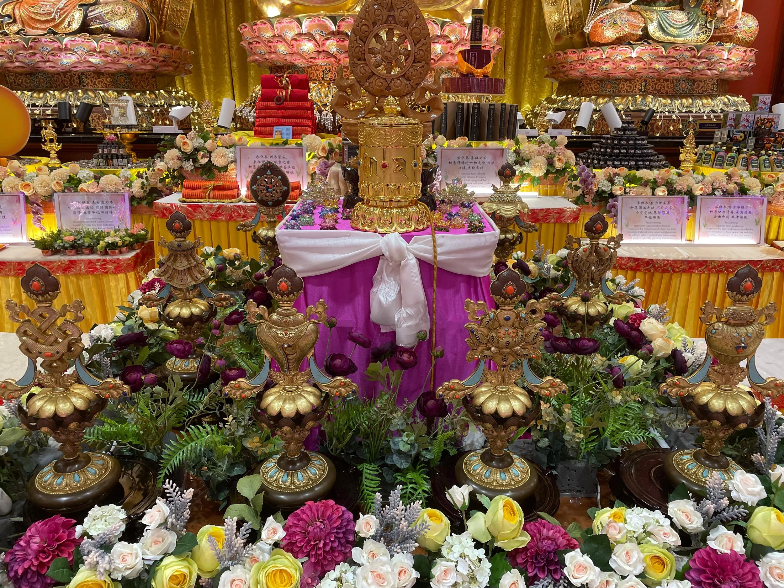 Emperor Liang Repentance Puja Shrine