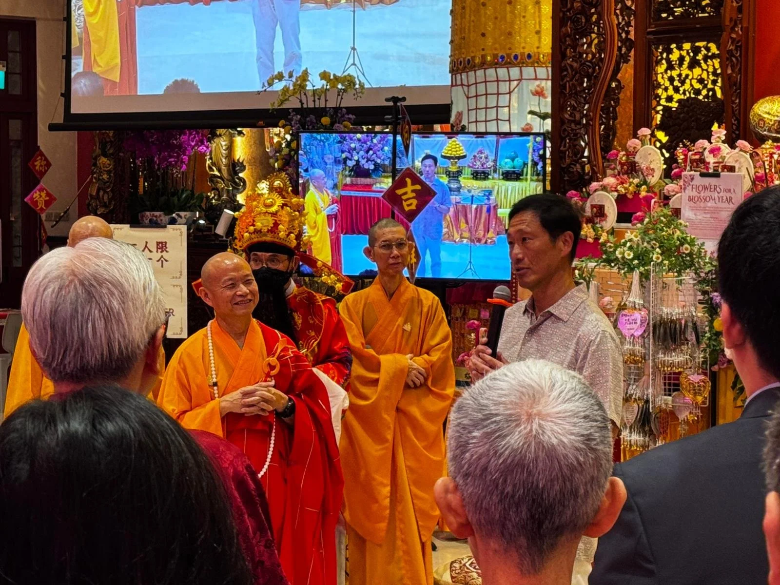 Minister Ong Ye Kung visits BW Monastery this Brilliance 2025