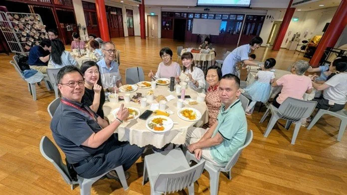 Bilingual students gathering 2.jpg