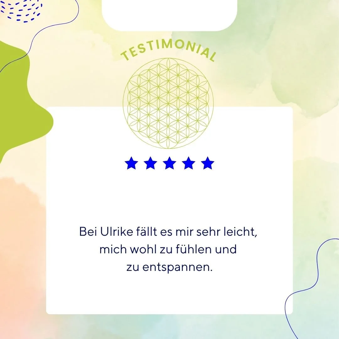Eine Bewertung mit fünf blauen Sternen und ein Text, der besagt, dass es Ulrike sehr leicht fällt, sich gut zu fühlen und zu entspannen.